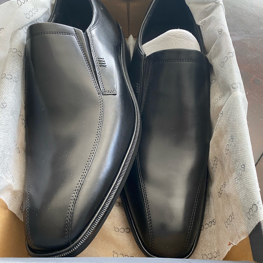 Mens Ecco dress shoes size 12-12.5